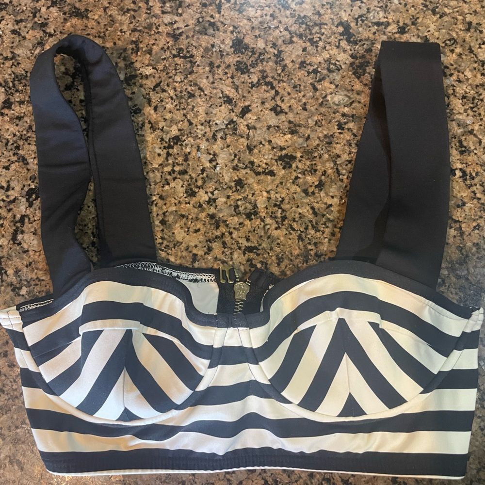 Kate Spade NY Nahant Shore Black White Stripe Bikini Swimsuit TOP ONLY Sz XSmall